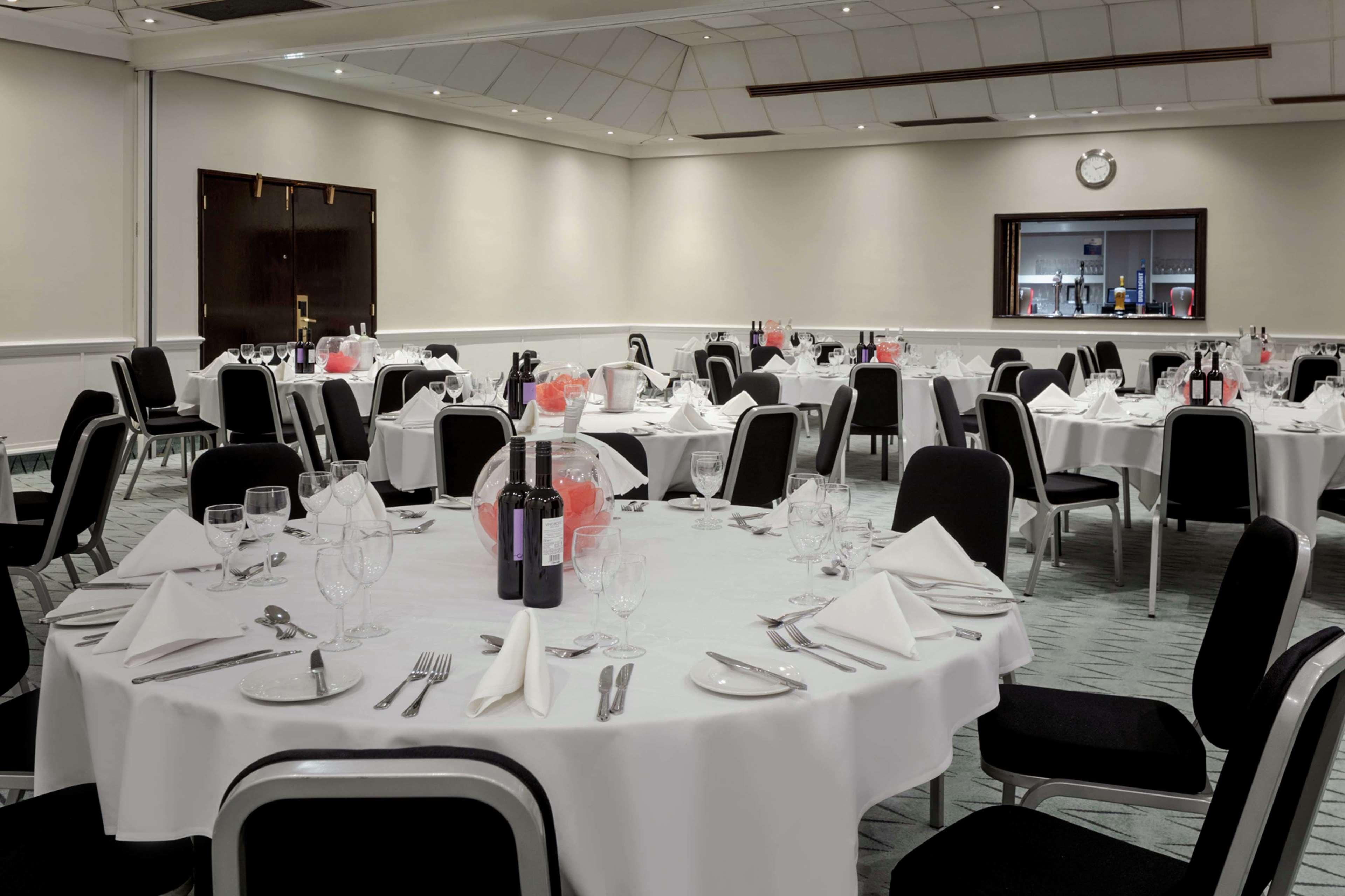Hilton Manchester Airport 4* Hale (Greater Manchester)