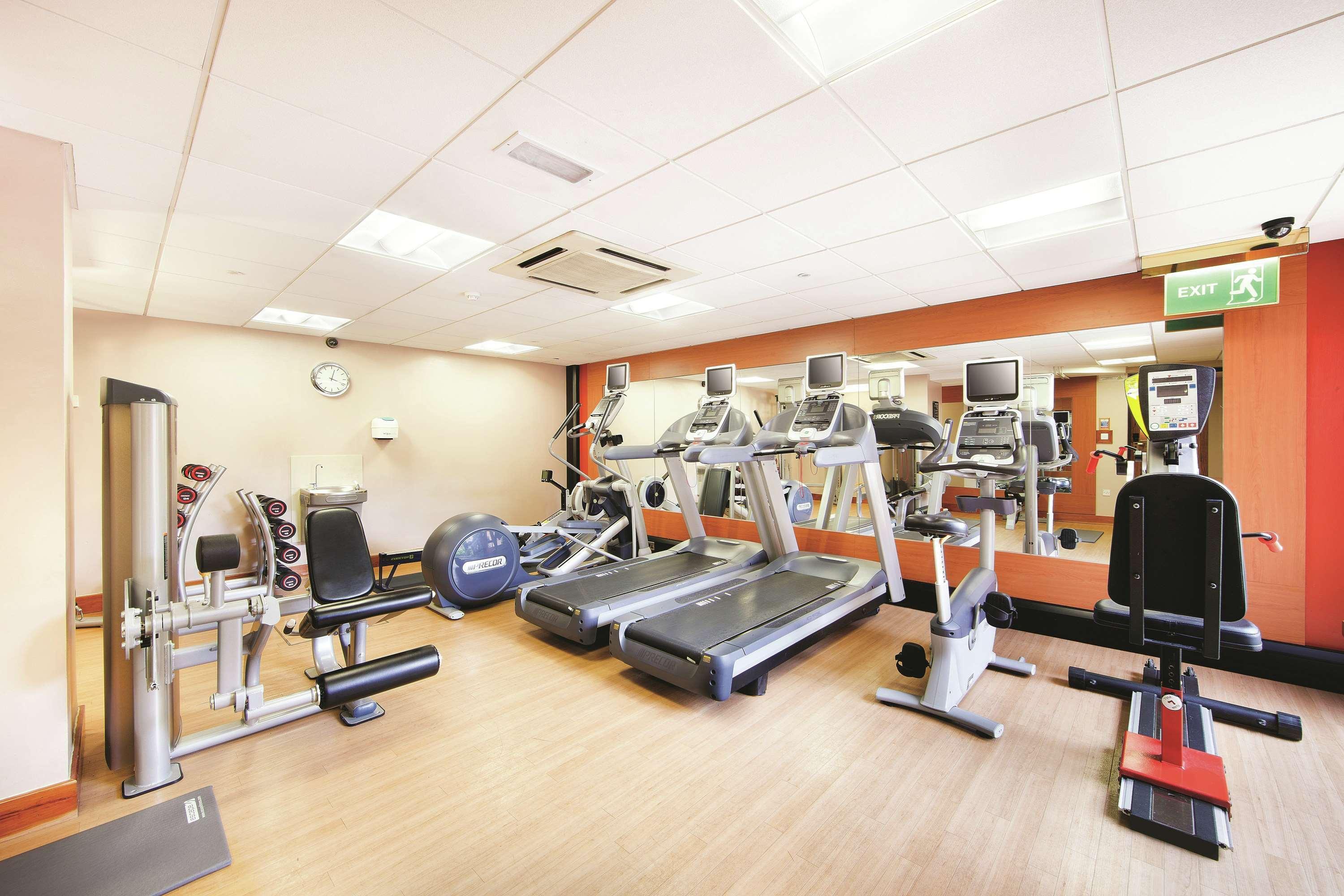 Doubletree By Hilton Manchester Airport Отель