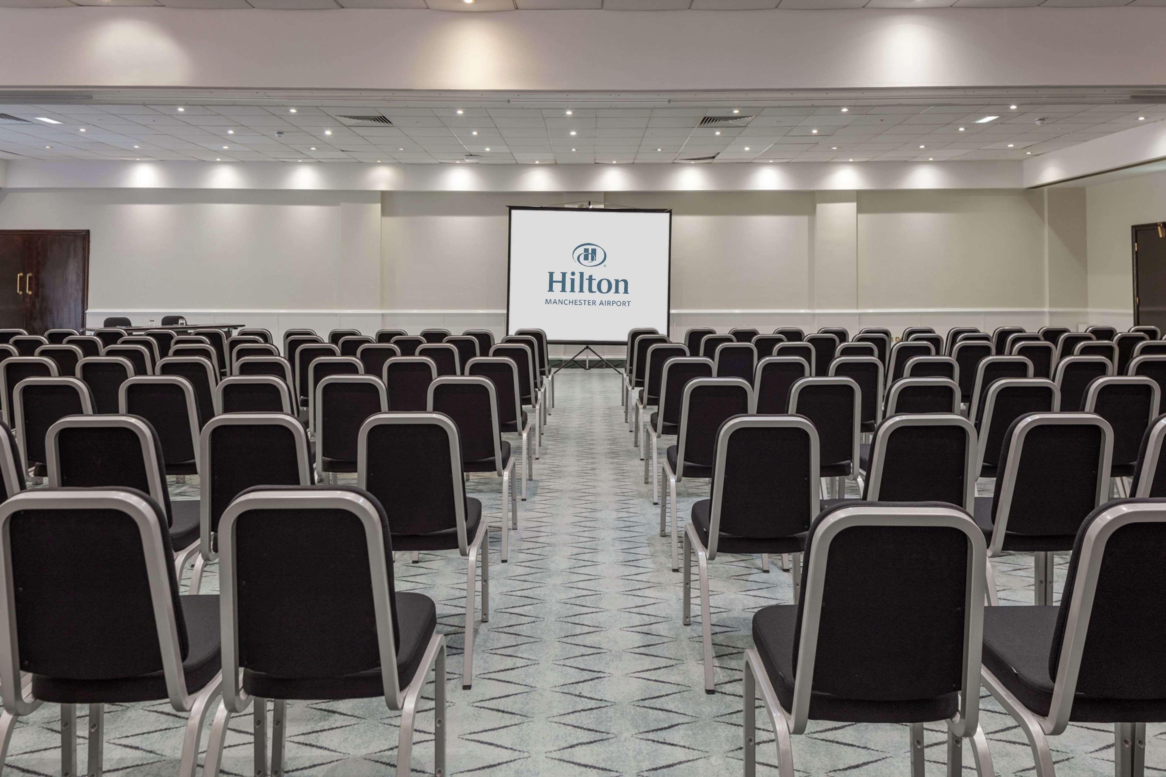 Doubletree By Hilton Manchester Airport Hotel 4*