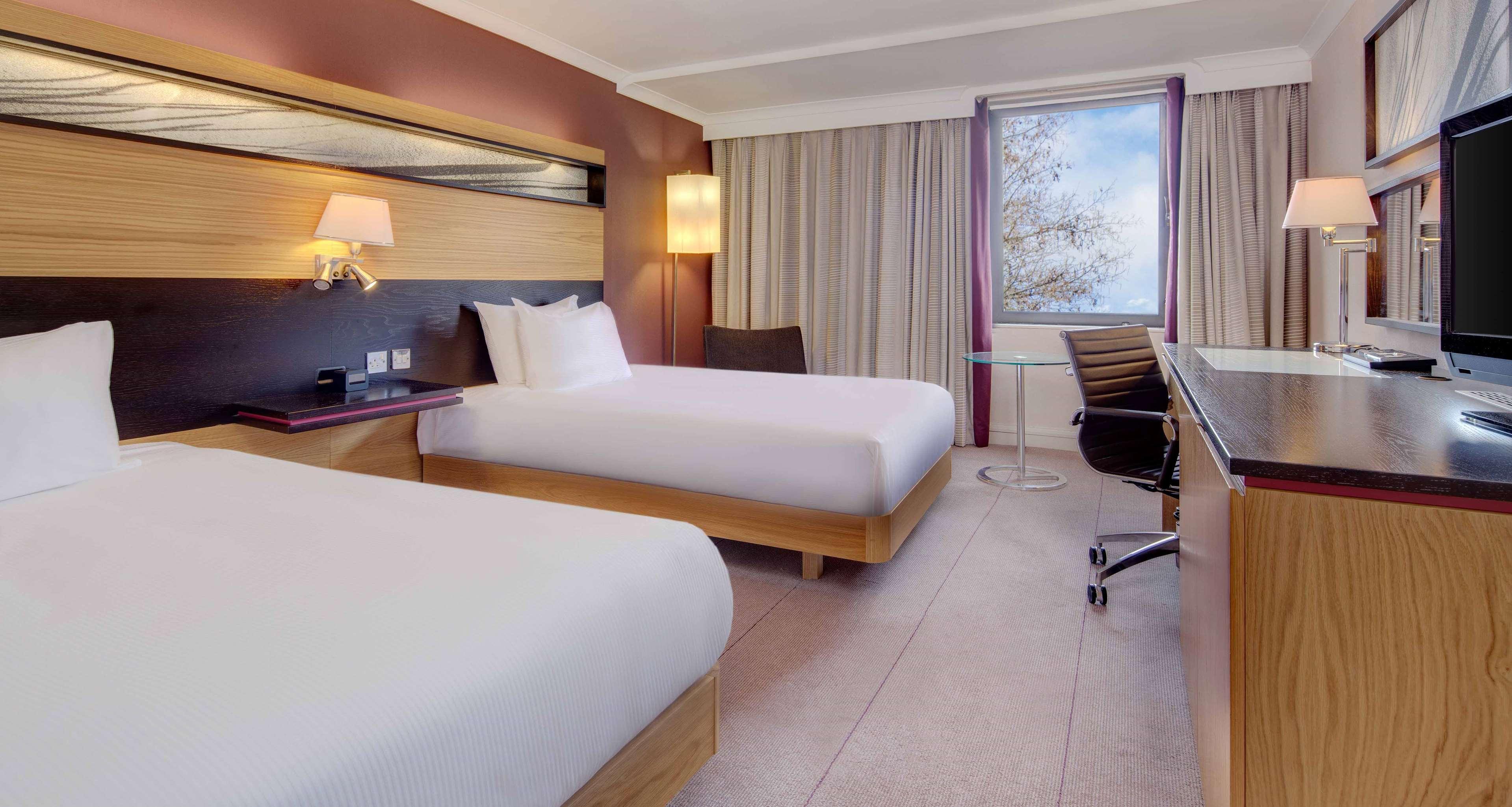 Hotel Doubletree By Hilton Manchester Airport 4*