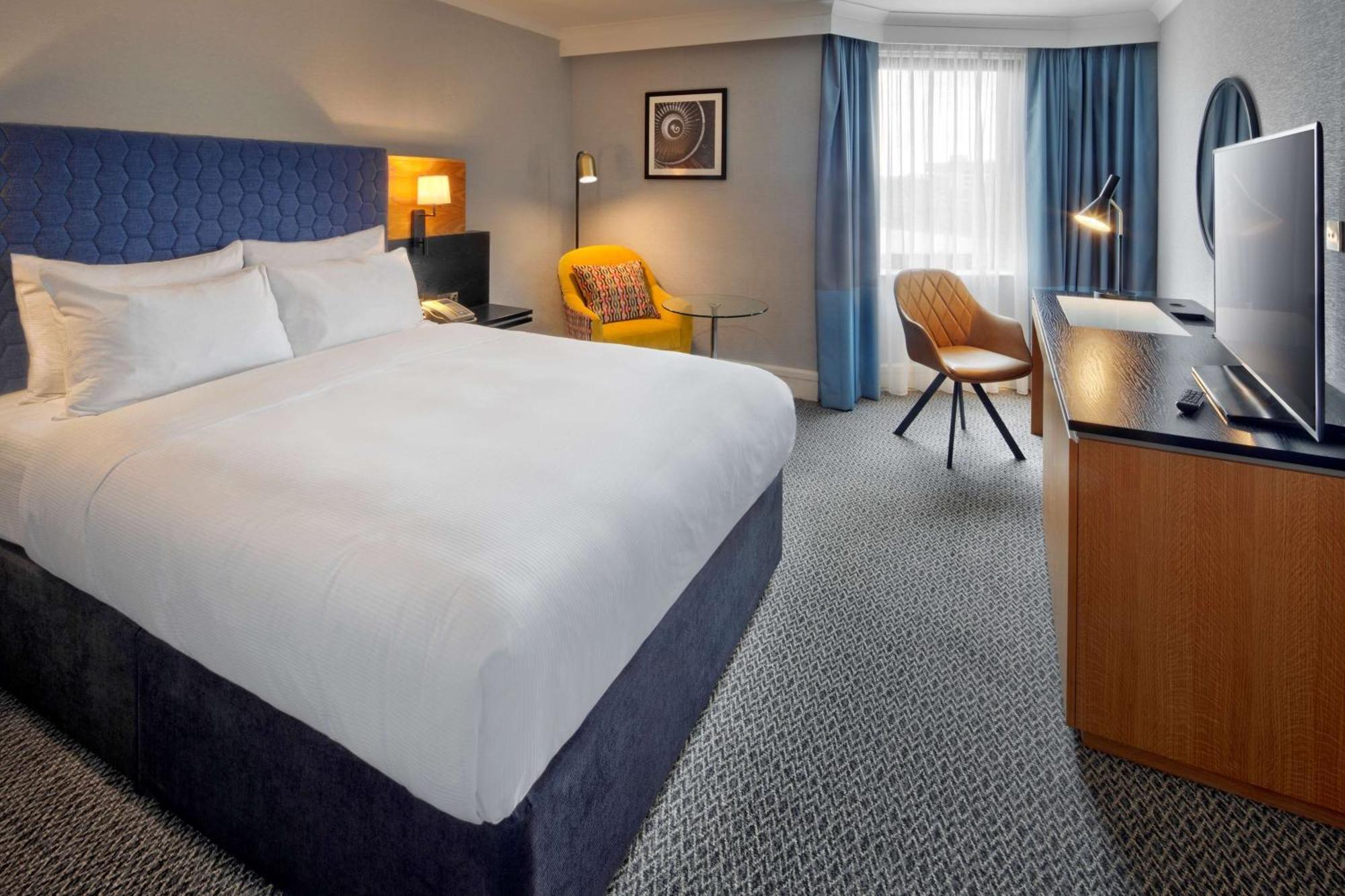 Doubletree By Hilton Manchester Airport Hotel 4*