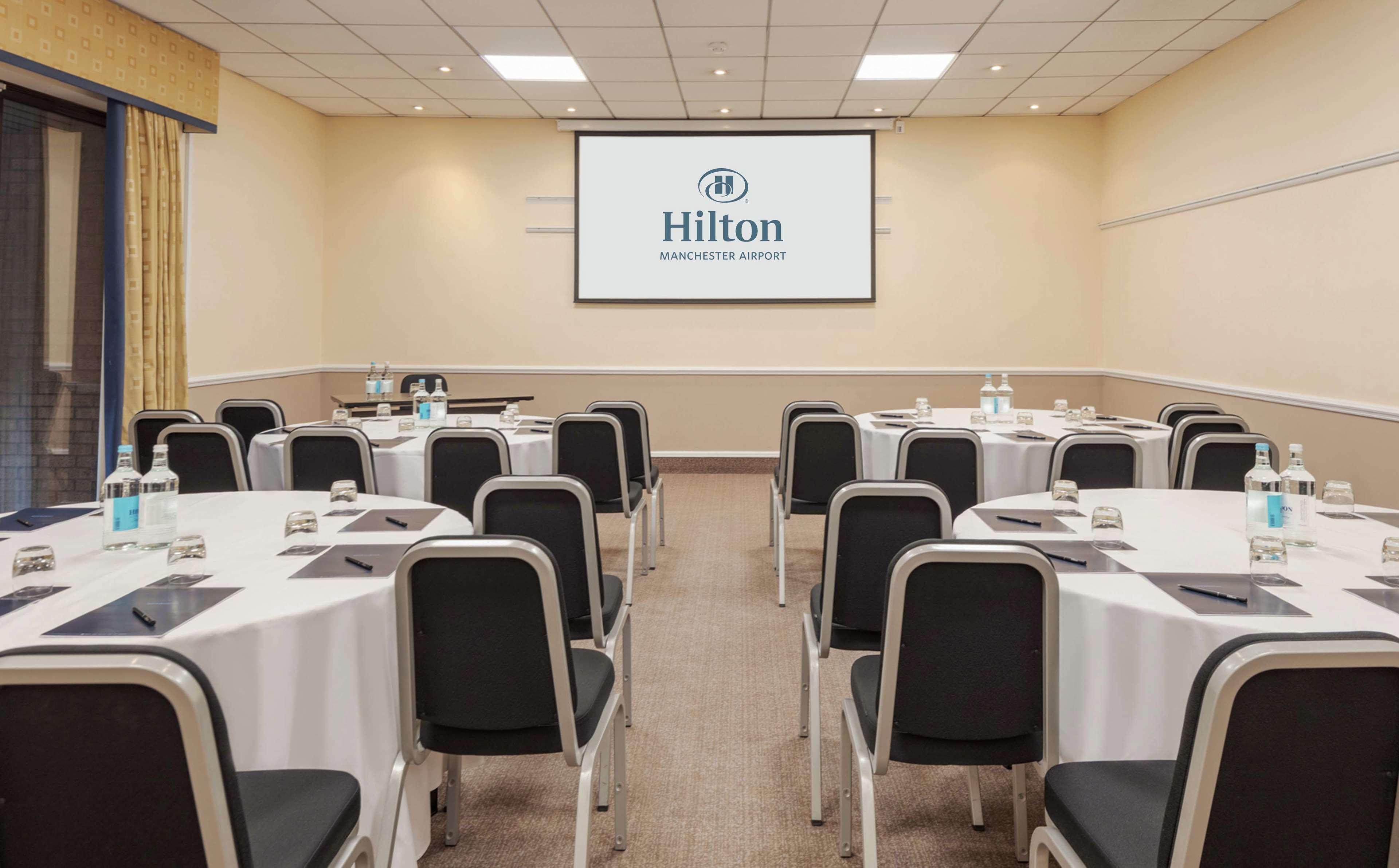 Doubletree By Hilton Manchester Airport