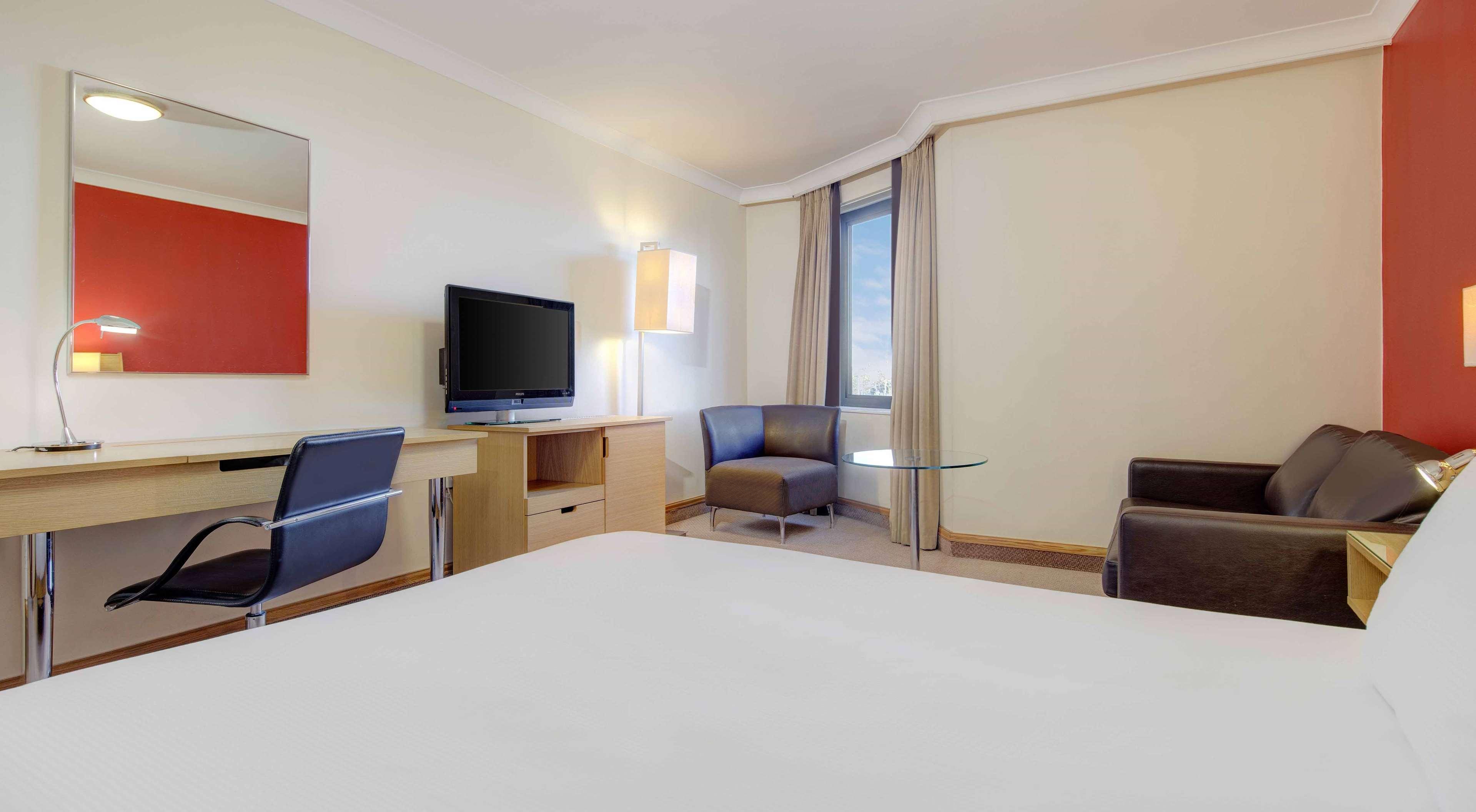 Hotel Doubletree By Hilton Manchester Airport 4*