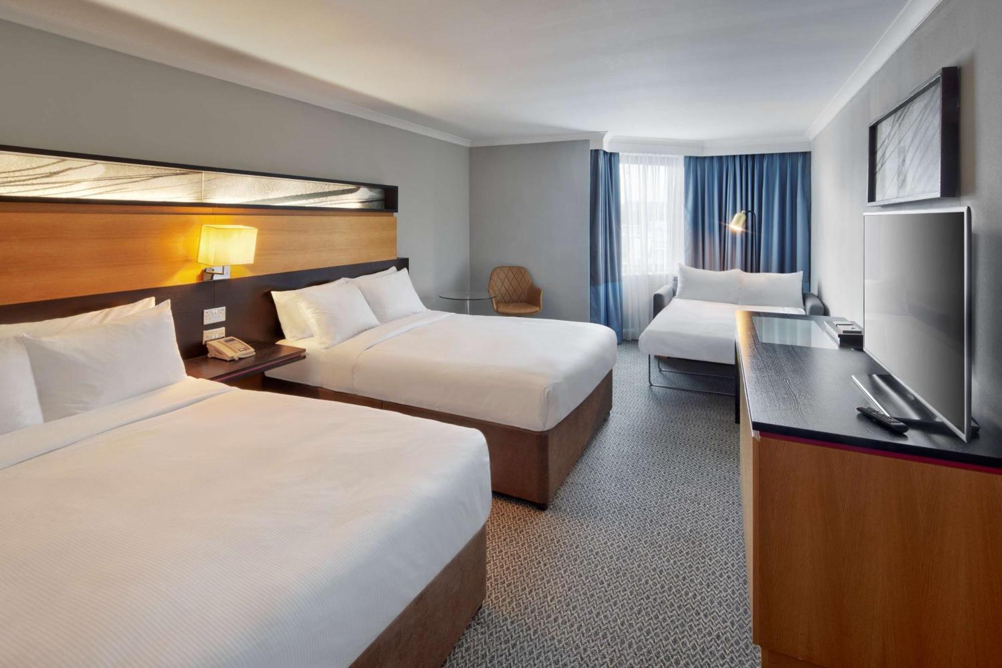 Doubletree By Hilton Manchester Airport