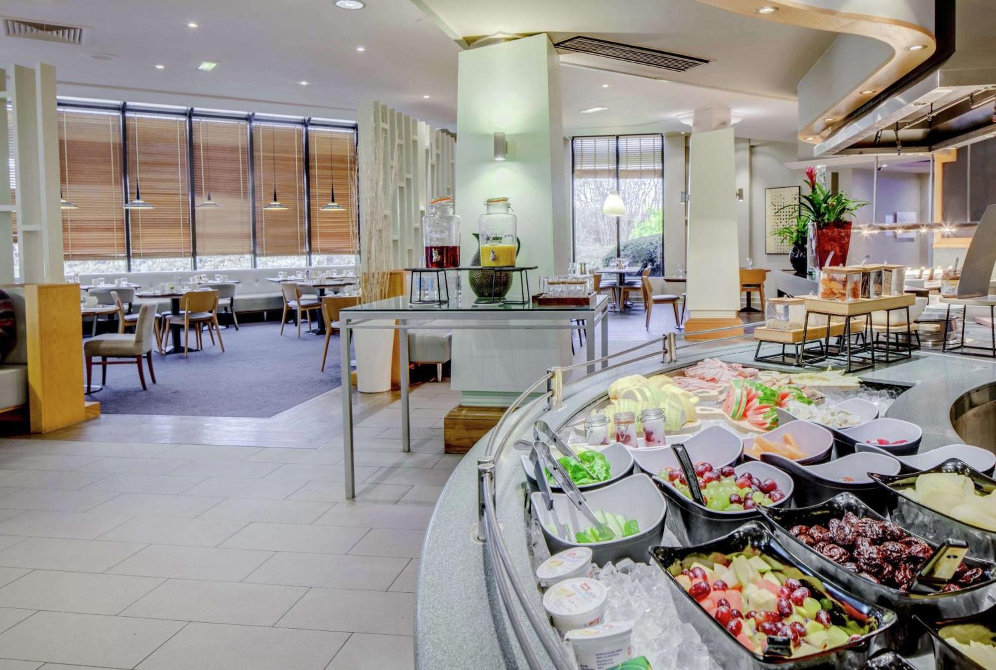 Doubletree By Hilton Manchester Airport Hotel