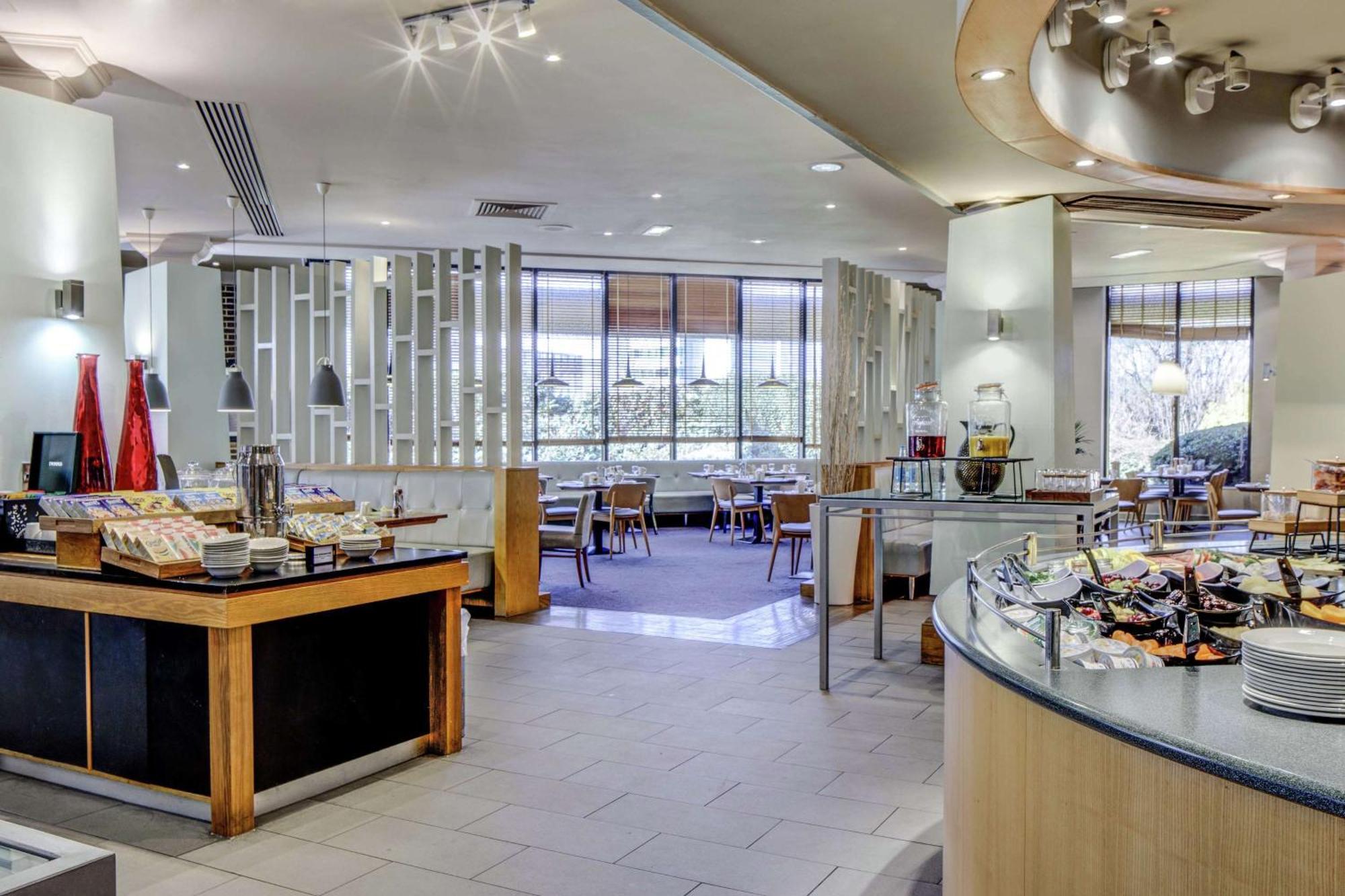 Hotel Doubletree By Hilton Manchester Airport 4*