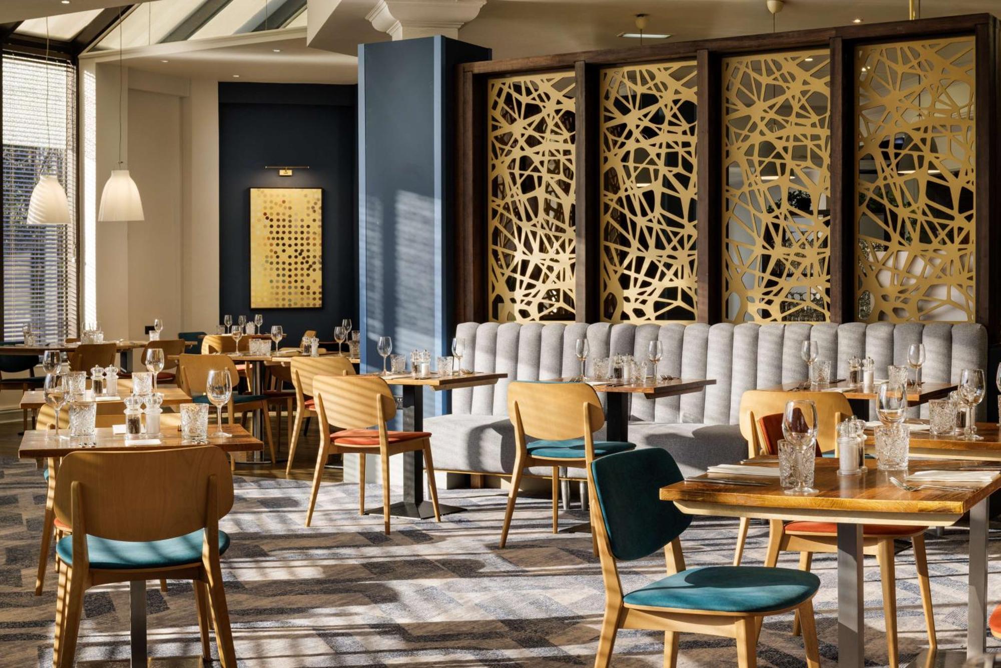 Doubletree By Hilton Manchester Airport Hotel